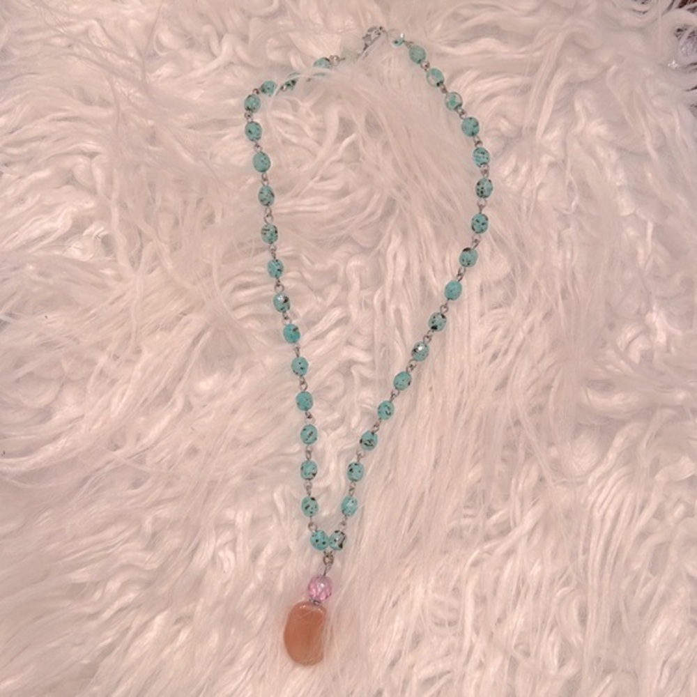 Turquoise beaded necklace